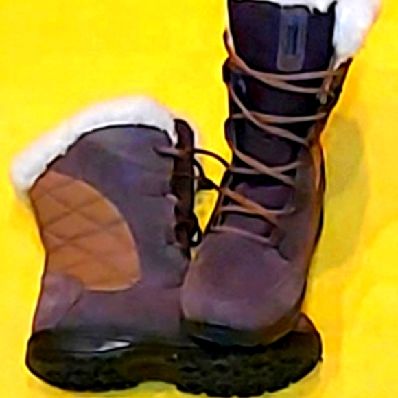 Columbia winter boot 👢 - Picture 5 of 10